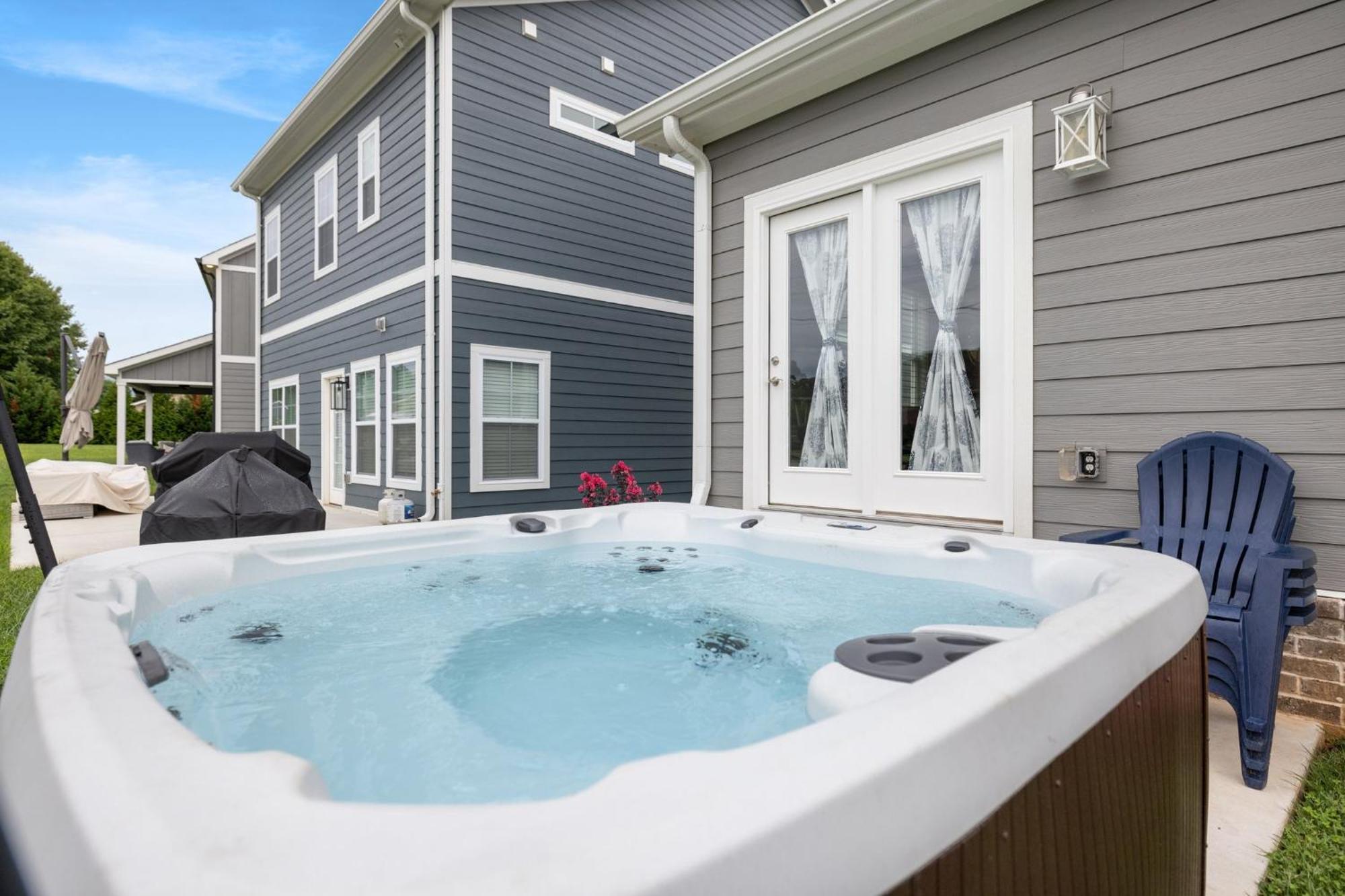 Cozy Lake Cottage W/ Kayaks, Sups, Pool & Firepit Winchester Exterior photo